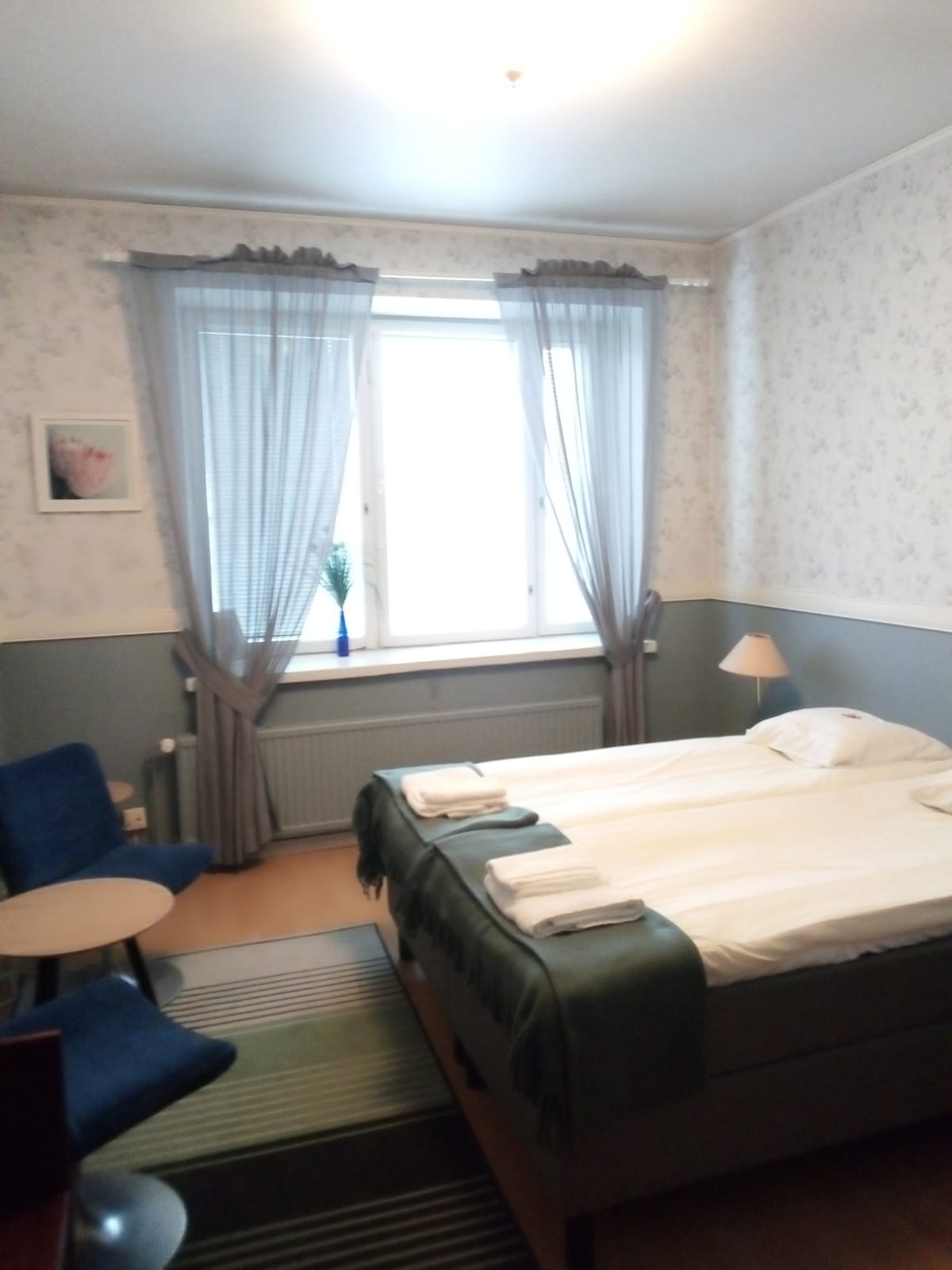 Hotellihuone parivuoteella